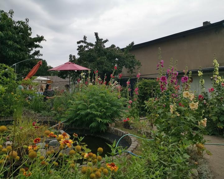 Vicky's Gartencafé