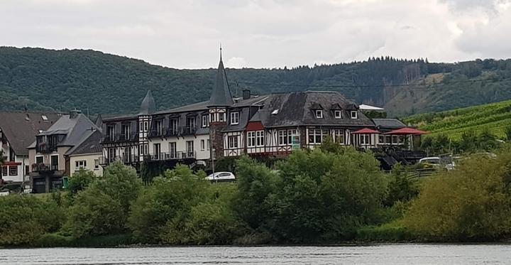 Hotel Restaurant Zum Valwiger Herrenberg